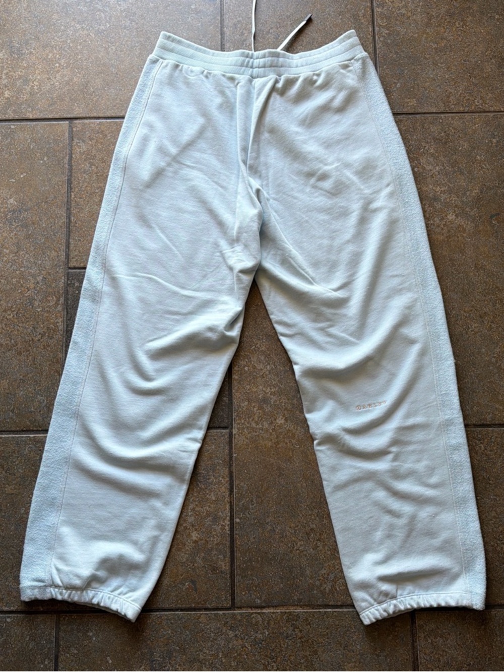 Oakley Light Gray Drawstring Sweatpants - Picture 2 of 8